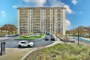 18-15 215, Bayside, NY 11360 - Photo 15