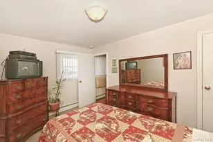 10 Ivy St, Farmingdale, NY 11735 - Photo 23