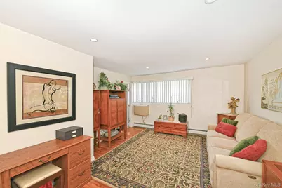 10 Ivy Street #1A, Farmingdale, NY 11735 - Photo 9