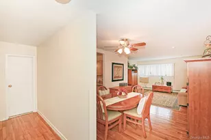 10 Ivy St, Farmingdale, NY 11735 - Photo 7