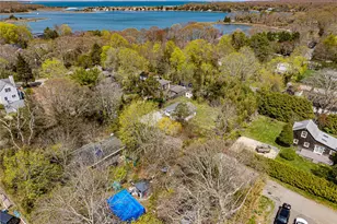 33 Locust Ave, Southampton, NY 11968 - Photo 7