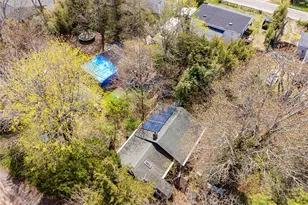 33 Locust Ave, Southampton, NY 11968 - Photo 3