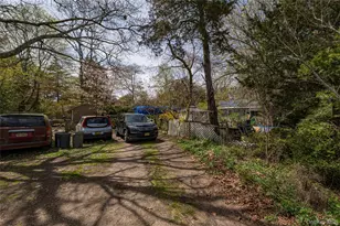 33 Locust Ave, Southampton, NY 11968 - Photo 5