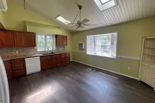 496 N Country Rd, Saint James, NY 11780 - Photo 5