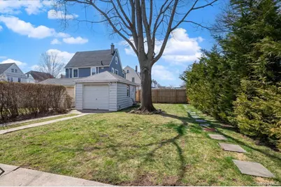 192 Broad Street, Williston Park, NY 11596 - Photo 39