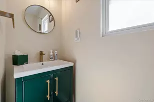 192 Broad St, Williston Park, NY 11596 - Photo 7