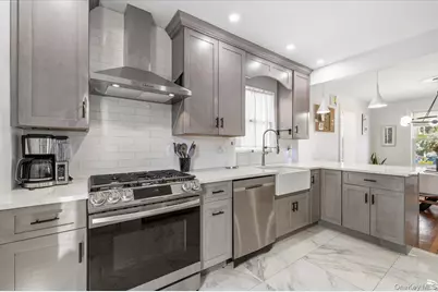 192 Broad Street, Williston Park, NY 11596 - Photo 17