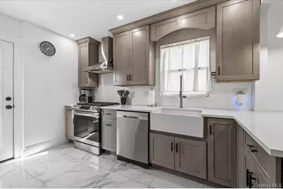 192 Broad Street, Williston Park, NY 11596 - Photo 19