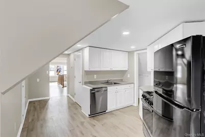 99 Wall Street #2, Huntington, NY 11743 - Photo 9