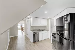 99 Wall St, Huntington, NY 11743 - Photo 9