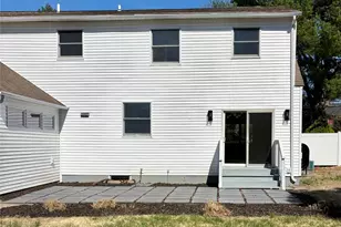 119 Catherine St, East Northport, NY 11731 - Photo 31