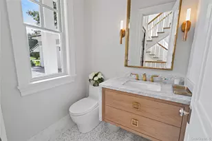 2 Pheasant Run, Great Neck, NY 11024 - Photo 9