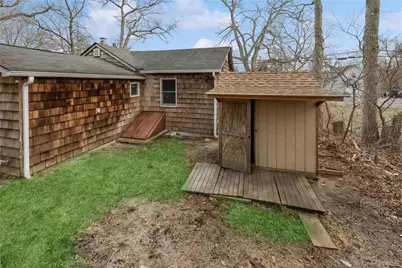 1278 W Main Street, Riverhead, NY 11901 - Photo 7