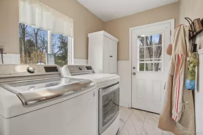 3594 Suncrest Avenue, Yorktown Heights, NY 10598 - Photo 31