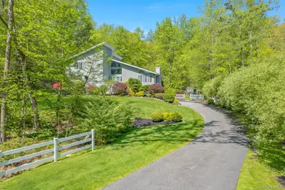 49 Chester Court, Cortlandt Manor, NY 10567 - Photo 3