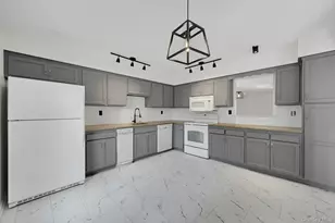 62 Somerset Dr, Suffern, NY 10901 - Photo 11