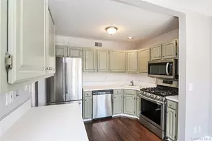 2022 Broadlawn Dr, Central Islip, NY 11722 - Photo 25