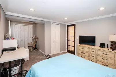 20-22 Broadlawn Drive, Central Islip, NY 11722 - Photo 39