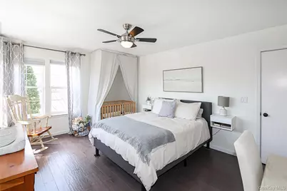 20-22 Broadlawn Drive, Central Islip, NY 11722 - Photo 15