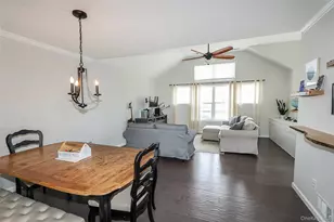 2022 Broadlawn Dr, Central Islip, NY 11722 - Photo 9