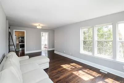 20-22 Broadlawn Drive, Central Islip, NY 11722 - Photo 23