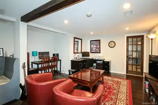 2022 Broadlawn Dr, Central Islip, NY 11722 - Photo 35