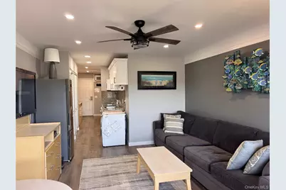 131 S Emerson Avenue #224, Montauk, NY 11954 - Photo 7