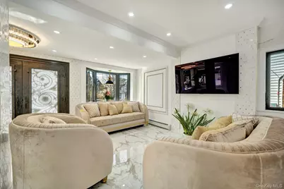 8525 151st Street, Briarwood, NY 11432 - Photo 5