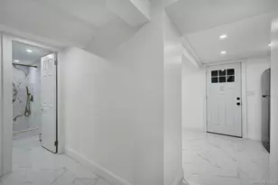 8525 151st St, Briarwood, NY 11432 - Photo 31