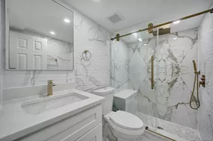 8525 151st St, Briarwood, NY 11432 - Photo 33