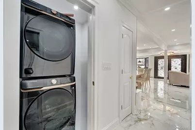 8525 151st Street, Briarwood, NY 11432 - Photo 17