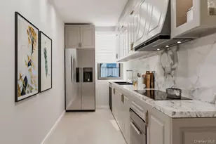 7 Greenridge Ave, White Plains, NY 10605 - Photo 11