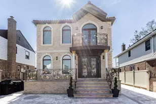 69-42 180th St, Fresh Meadows, NY 11365 - Photo 1