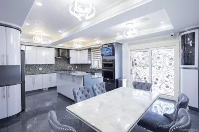 69-42 180th Street, Fresh Meadows, NY 11365 - Photo 13