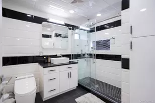 69-42 180th St, Fresh Meadows, NY 11365 - Photo 35