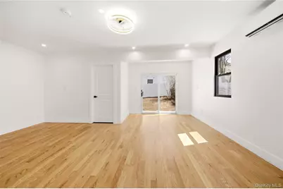 8 Hunt Avenue, Yonkers, NY 10710 - Photo 17