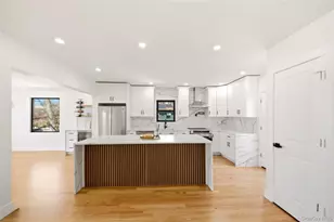 8 Hunt Ave, Yonkers, NY 10710 - Photo 9