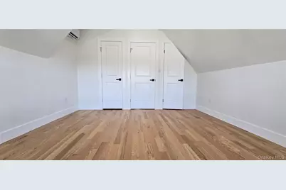 8 Hunt Avenue, Yonkers, NY 10710 - Photo 21