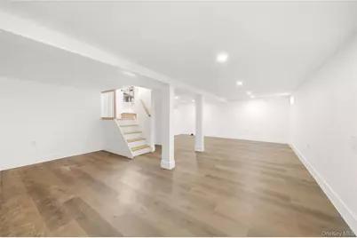 8 Hunt Avenue, Yonkers, NY 10710 - Photo 27