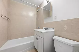 61-16 161st St, Flushing, NY 11365 - Photo 21