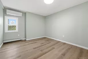 9 Harmony Ln, Glen Cove, NY 11542 - Photo 15