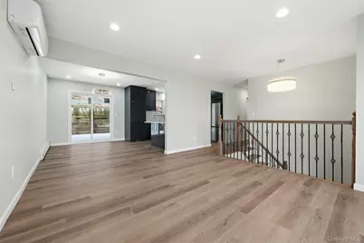 9 Harmony Lane, Glen Cove, NY 11542 - Photo 5