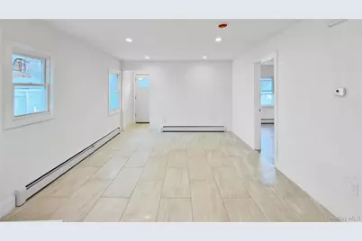 224 Windsor Parkway, Hempstead, NY 11550 - Photo 23