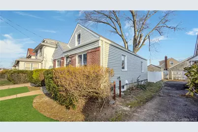 224 Windsor Parkway, Hempstead, NY 11550 - Photo 9