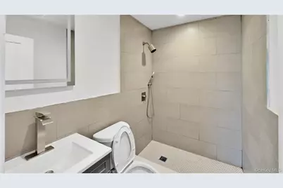 224 Windsor Parkway, Hempstead, NY 11550 - Photo 21