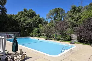 655 Middle Country, Coram, NY 11727 - Photo 19