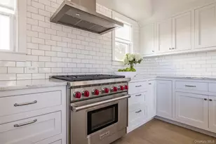 7 Old Boathouse Lane S, Hampton Bays, NY 11946 - Photo 5