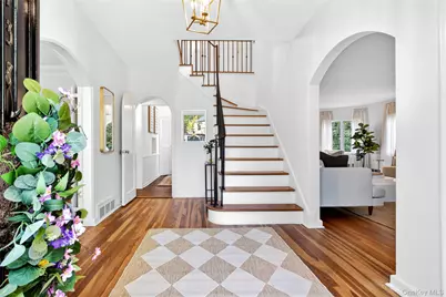 138 Payne Whitney Lane, Manhasset, NY 11030 - Photo 5