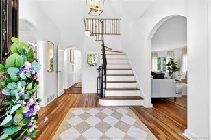 138 Payne Whitney Ln, Manhasset, NY 11030 - Photo 5