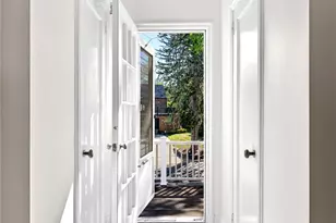 138 Payne Whitney Ln, Manhasset, NY 11030 - Photo 23